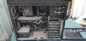 Dusty computer